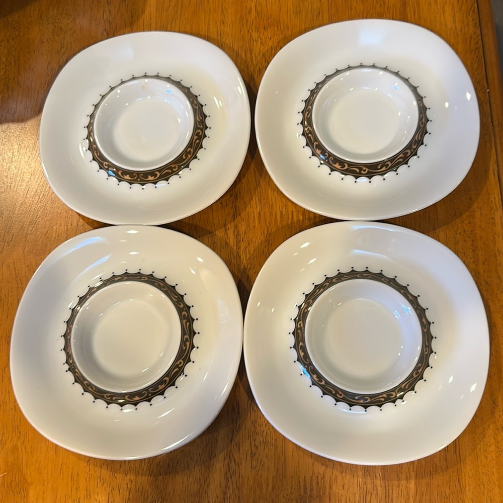 Fashion Manor Tequila design chip/dip plates. 6x6. Mexican hat design brown gold
